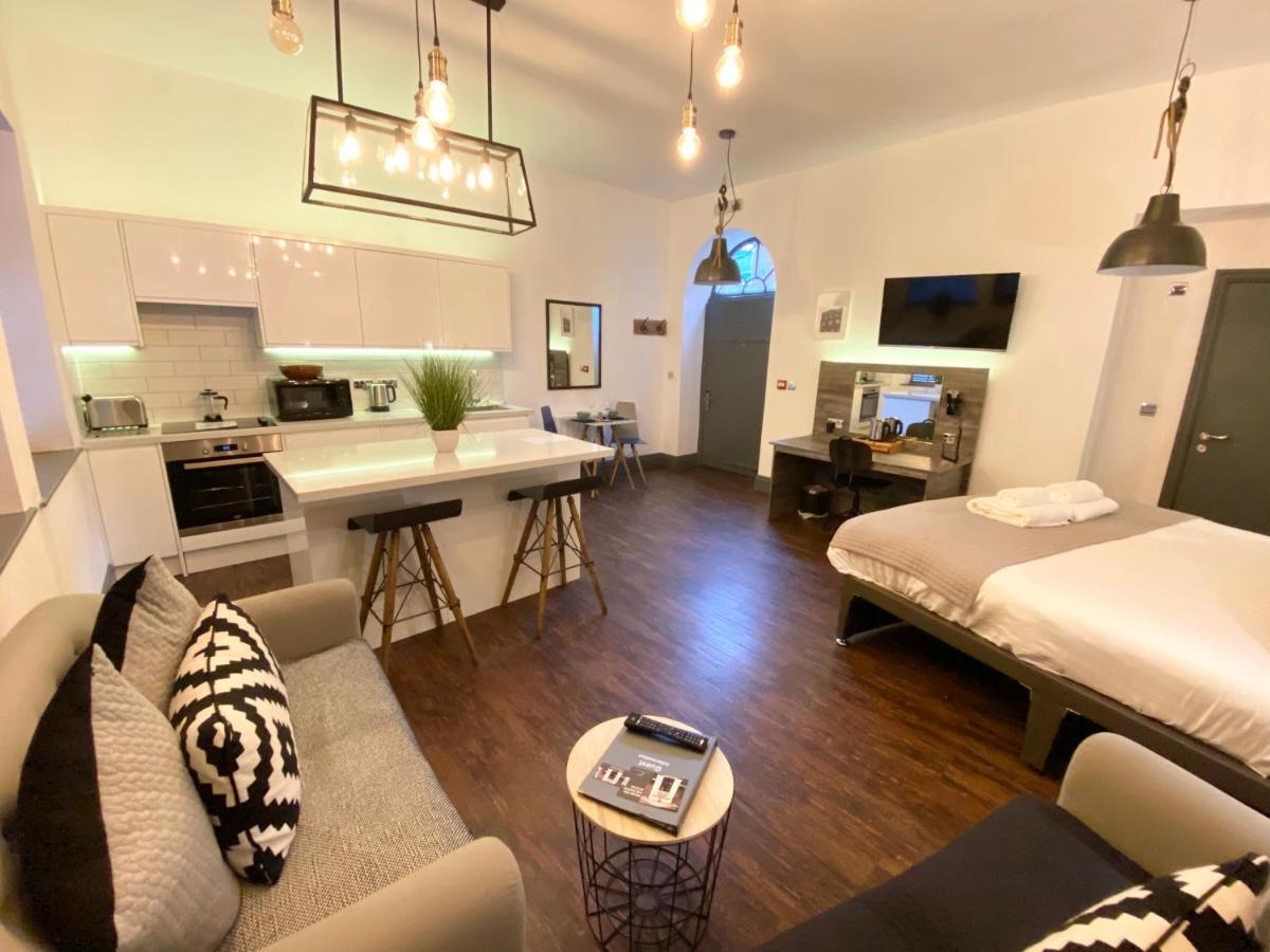 Studio At The Coach House Apartments ليدز المظهر الخارجي الصورة